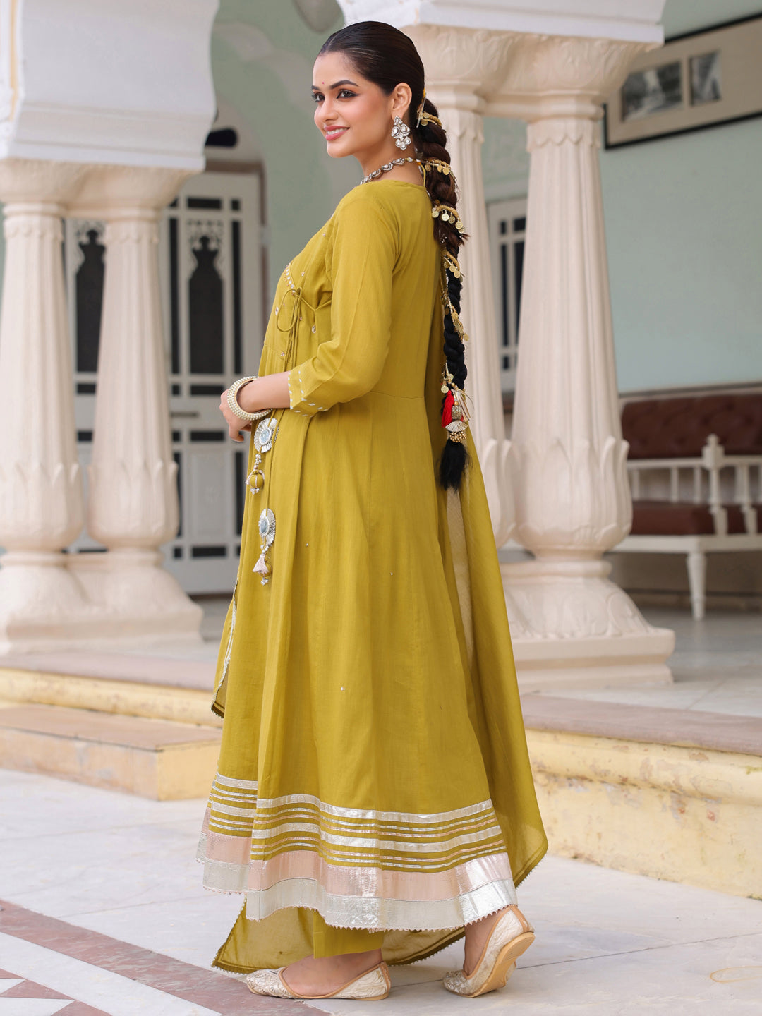 Women Floral Pure Cotton Kurta with Trousers & With Dupatta