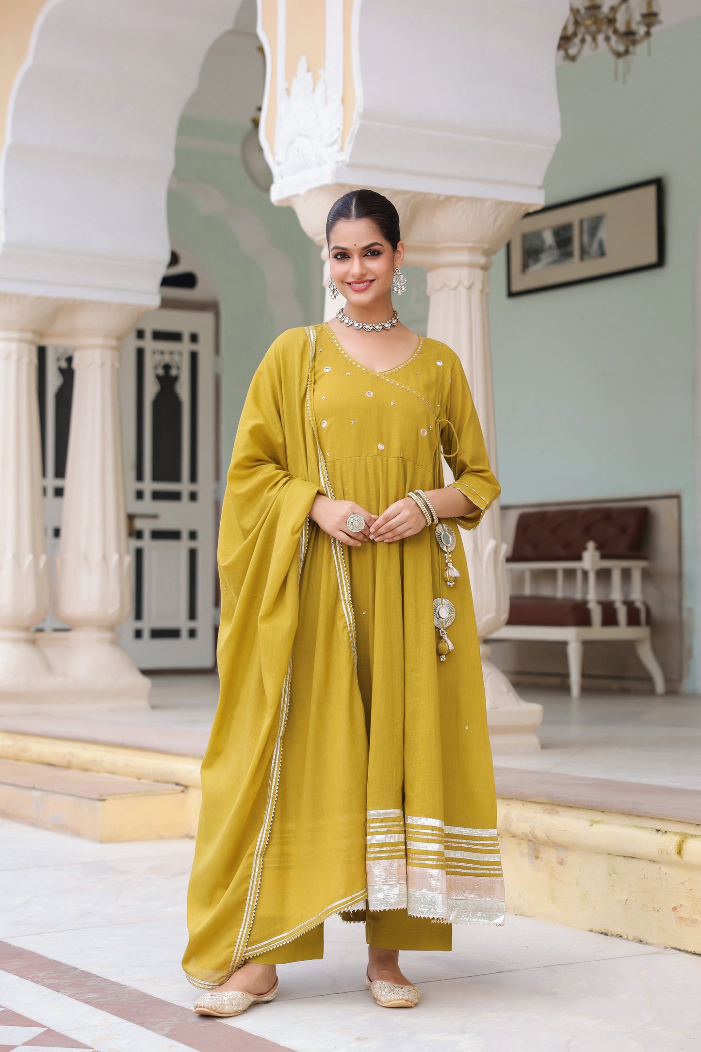 Women Floral Pure Cotton Kurta with Trousers & With Dupatta