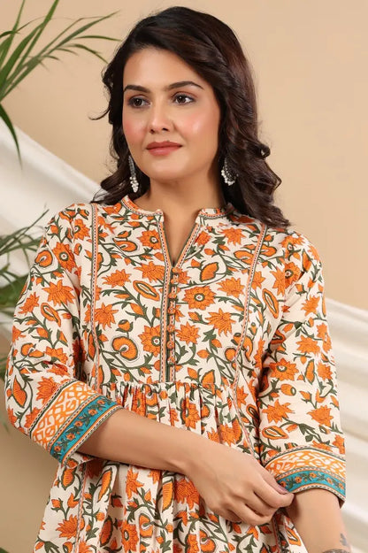 Women Orange Floral Printed Pure Cotton Kurti