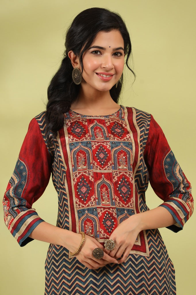 Women Maroon Digital Printed Mirror Work Straight Kurta