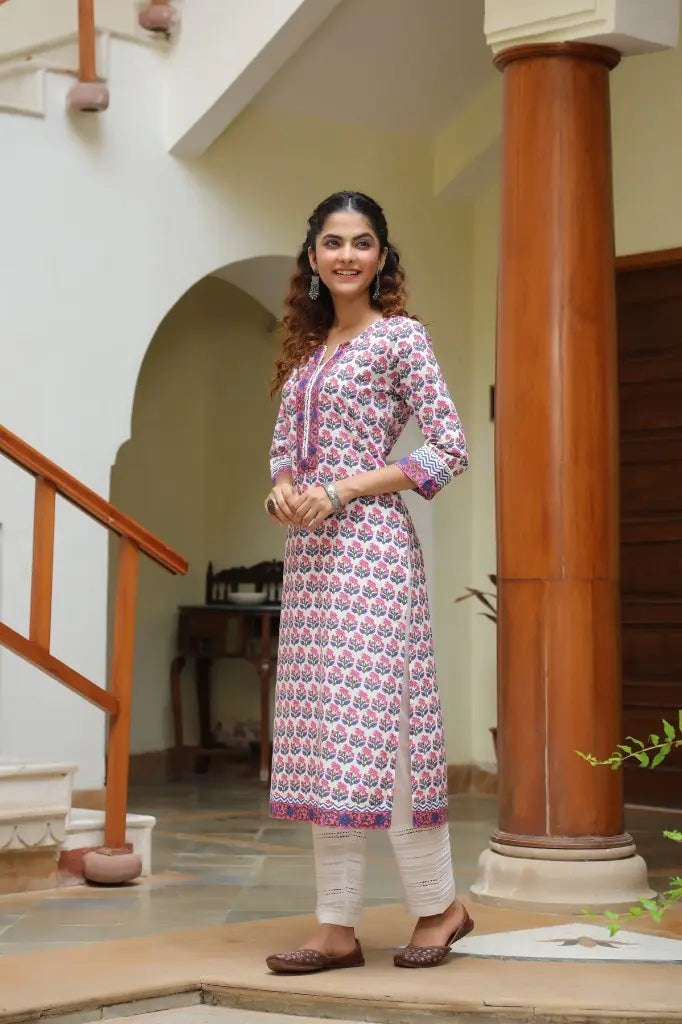 Women White Floral Printed Pure Cotton Straight Kurta
