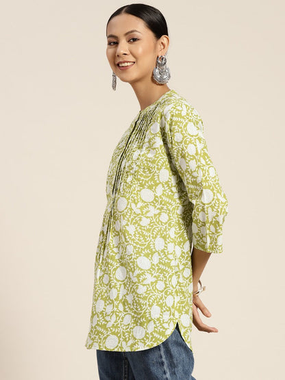 Women's Green and White Ethnic Motifs Printed A-Line Kurti