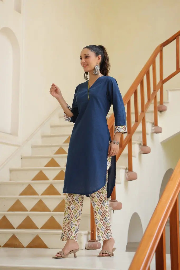 Women Navy Blue Solid Kurta with Printed Trouser